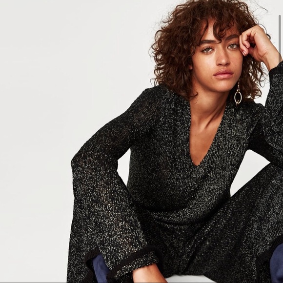 Zara Sweaters - 🎃NWT Zara Knit Sweater Black V-Neck Bell Sleeves Size Small